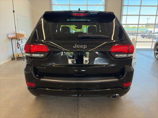 Diamond Black Crystal Pearlcoat 2021 Jeep Grand Cherokee 80th Anniversary 4x4