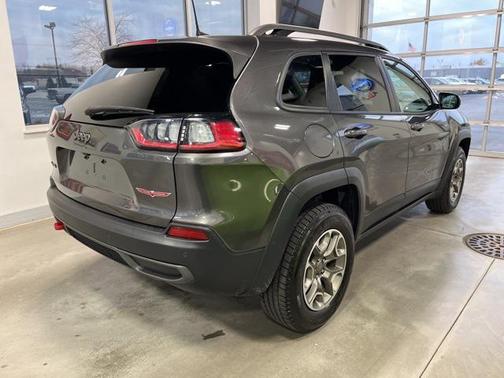 2020 Jeep Cherokee Trailhawk