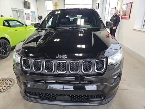 2024 Jeep Compass Latitude Lux