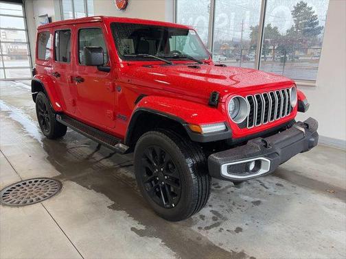 2025 Jeep Wrangler 4xe Sahara