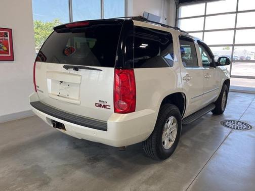 2011 GMC Yukon SLT