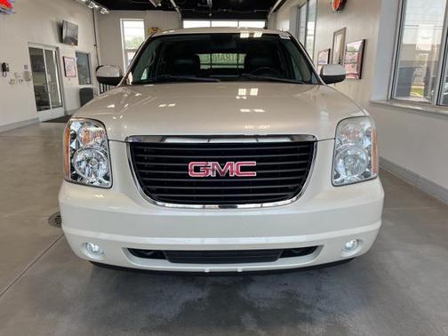 2011 GMC Yukon SLT