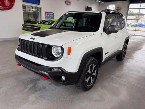 Alpine White Clearcoat 2020 Jeep Renegade Trailhawk