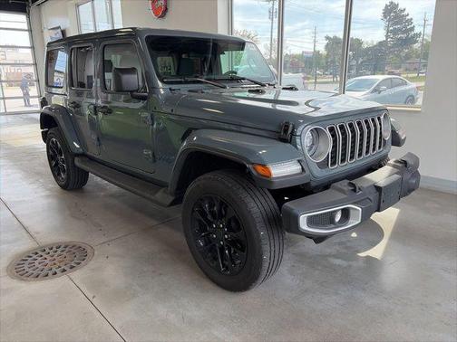 Anvil Clearcoat 2025 Jeep Wrangler 4xe Sahara