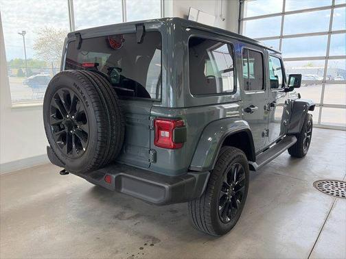 Anvil Clearcoat 2025 Jeep Wrangler 4xe Sahara