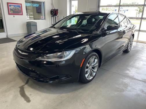 2016 Chrysler 200 S
