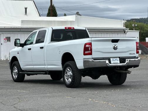 Bright White Clearcoat 2024 RAM 2500 Tradesman