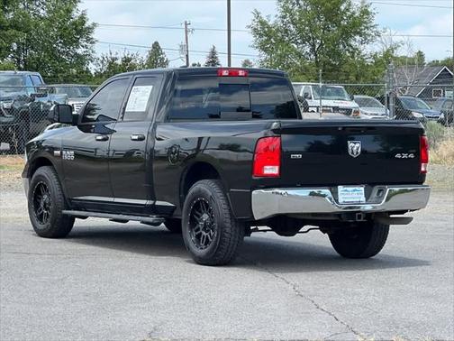 2017 RAM 1500 SLT