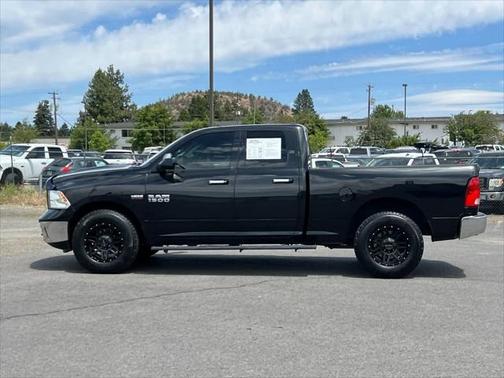 2017 RAM 1500 SLT