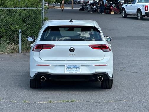2022 Volkswagen Golf GTI 2.0T S