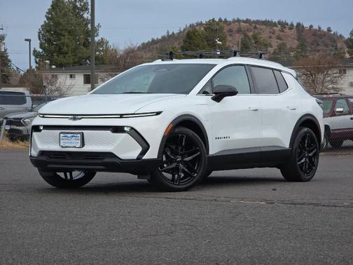 White 2026 Chevrolet Equinox EV LT 2