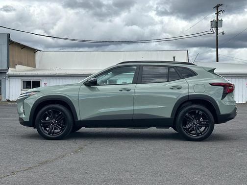 Green 2026 Chevrolet Trax ACTIV