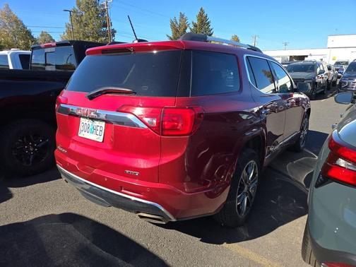 2019 GMC Acadia Denali