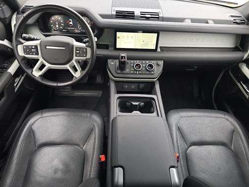 2024 Land Rover Defender P300