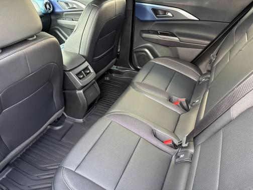 2026 Chevrolet Equinox EV LT 2