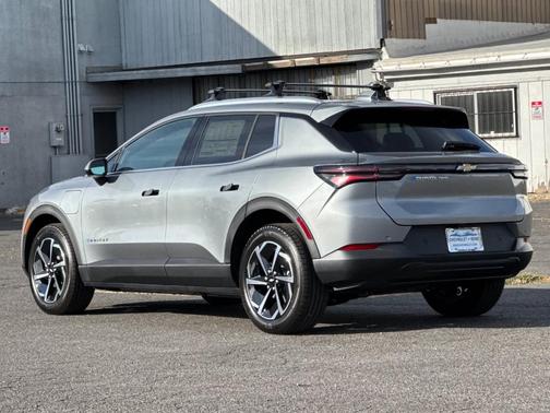 2026 Chevrolet Equinox EV LT 2