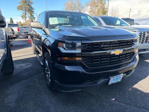 2018 Chevrolet Silverado 1500 Custom