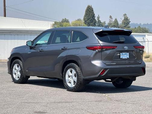 2021 Toyota Highlander Hybrid LE