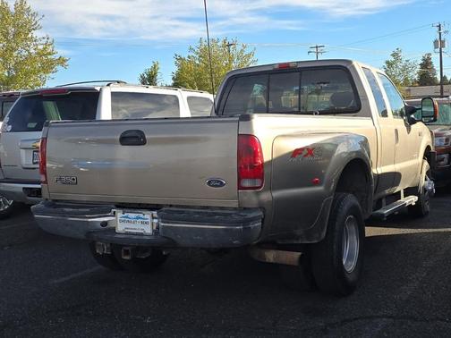 2004 Ford F-350 XLT