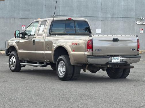 2004 Ford F-350 XLT