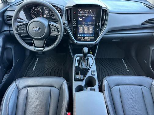 Crystal White Pearl 2025 Subaru Crosstrek Limited