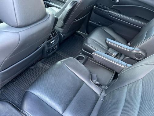 2020 Honda Pilot Elite