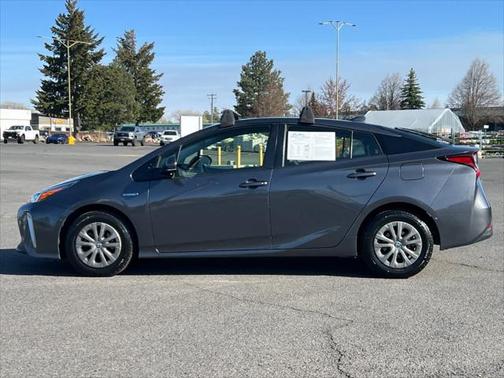 2019 Toyota Prius LE