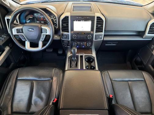 White Platinum Tri-Coat Metallic 2019 Ford F-150 Lariat