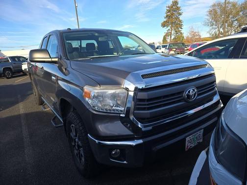 2015 Toyota Tundra SR5