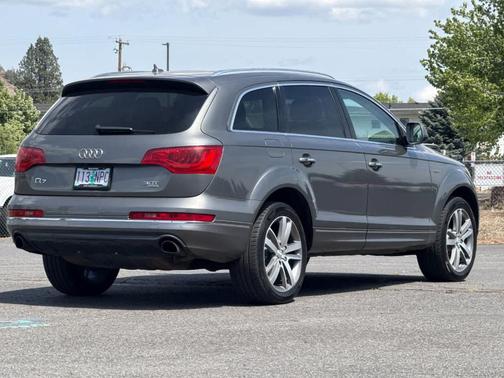 Gray 2015 Audi Q7 3.0T Premium Plus