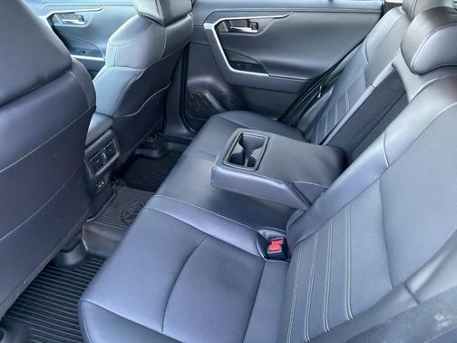 2022 Toyota RAV4 Hybrid Limited