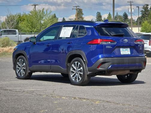 2023 Toyota Corolla Cross XLE