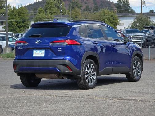 2023 Toyota Corolla Cross XLE