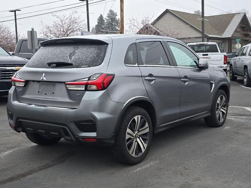 2024 Mitsubishi Outlander Sport SE