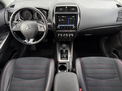 2024 Mitsubishi Outlander Sport SE