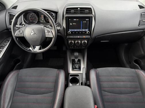 2024 Mitsubishi Outlander Sport SE