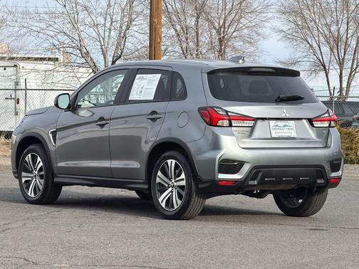 2024 Mitsubishi Outlander Sport SE