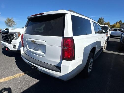 2017 Chevrolet Suburban LT