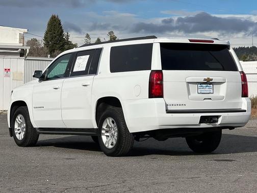 2017 Chevrolet Suburban LT