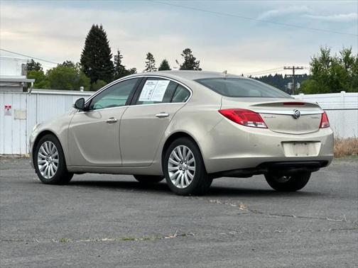 2012 Buick Regal Premium 2