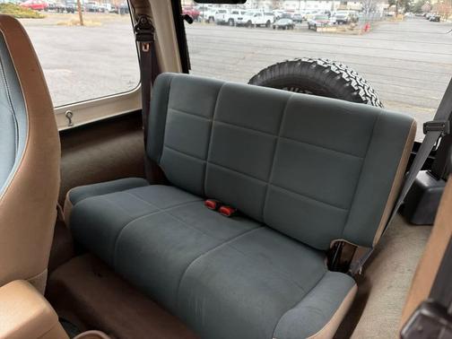 2001 Jeep Wrangler Sahara