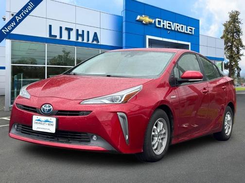 Red 2022 Toyota Prius LE