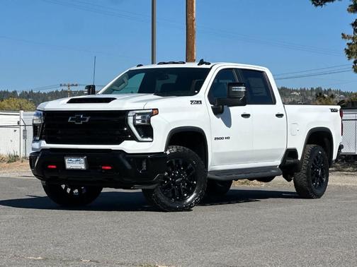 Summit White 2026 Chevrolet Silverado 2500 LT