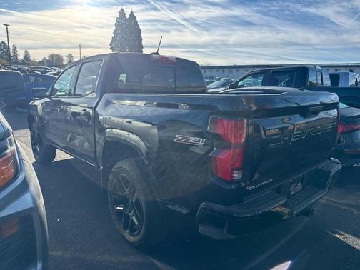 Black 2025 Chevrolet Colorado Z71