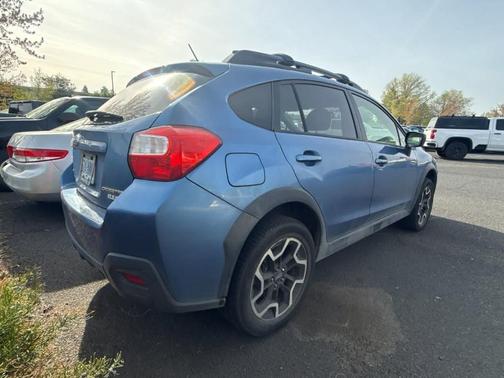 Quartz Blue Pearl 2016 Subaru Crosstrek 2.0i