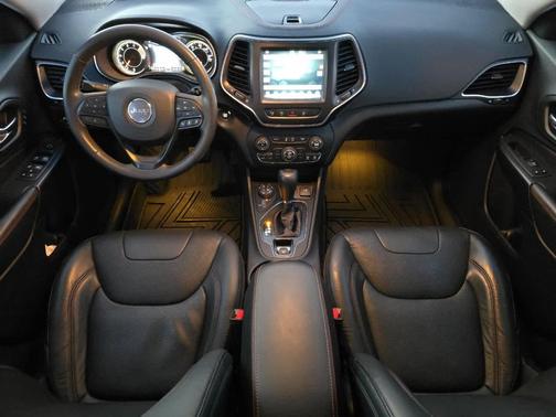 2021 Jeep Cherokee Trailhawk