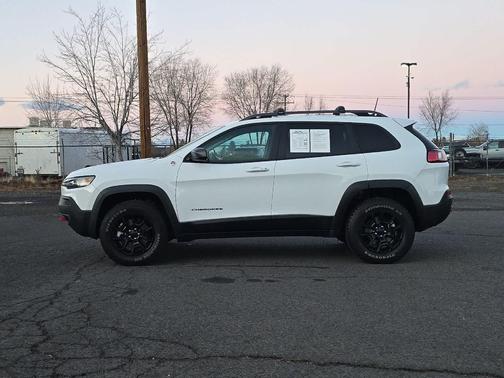 2021 Jeep Cherokee Trailhawk