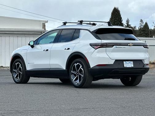 2026 Chevrolet Equinox EV LT 2