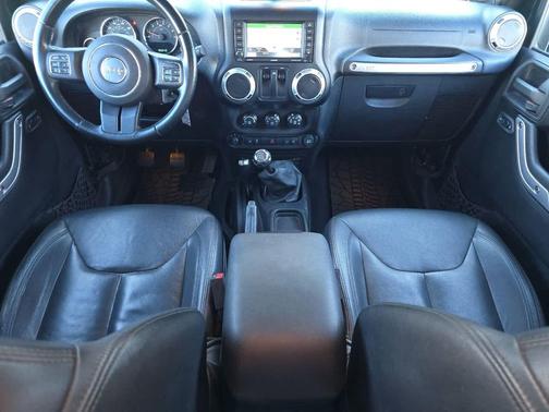 2013 Jeep Wrangler Sahara