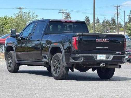 Black 2024 GMC Sierra 2500 AT4